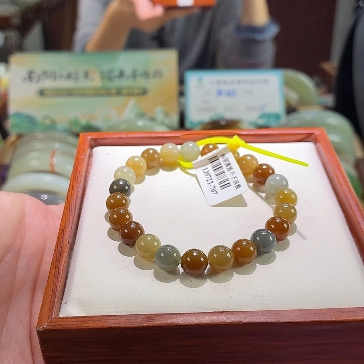 和田玉未镶嵌手链卡8