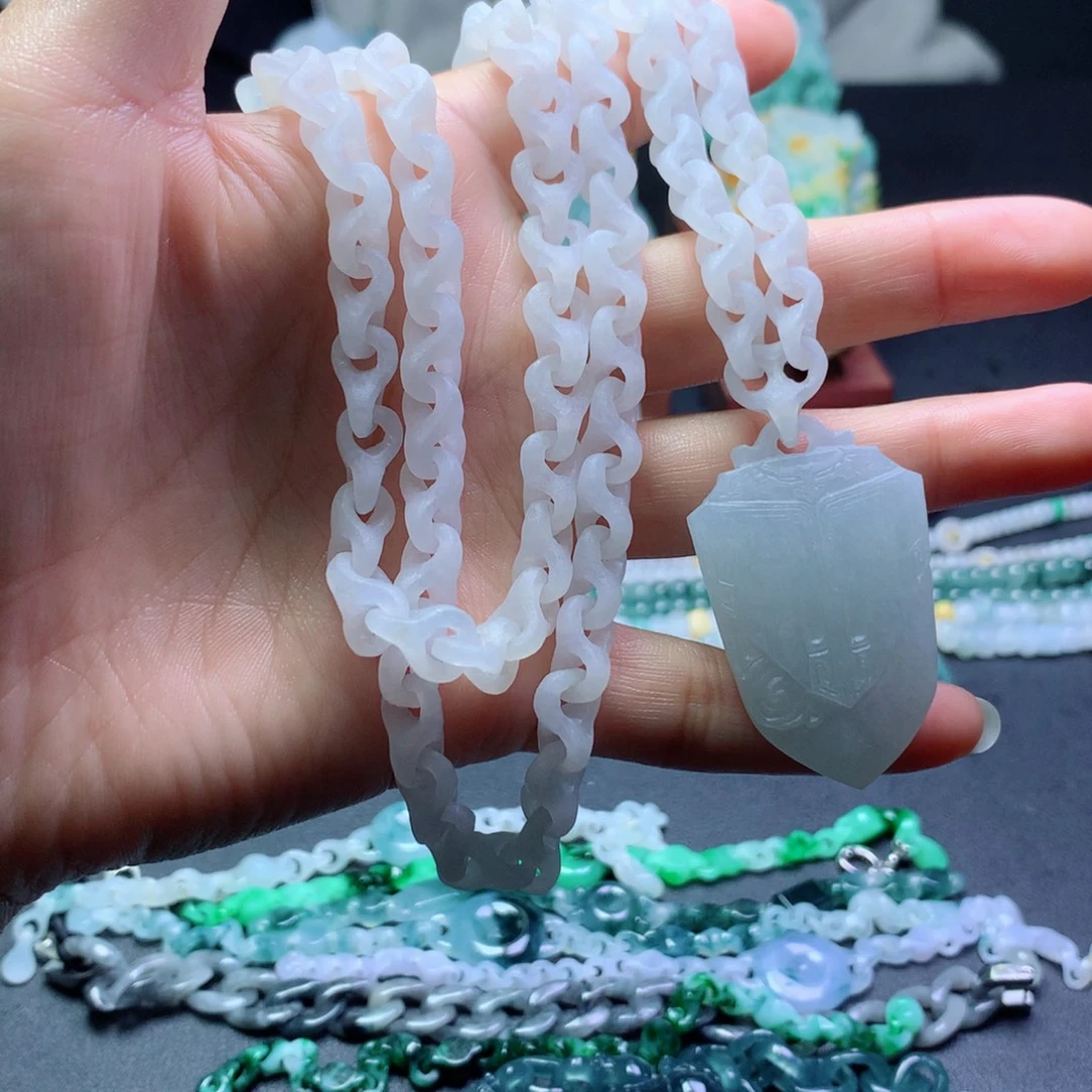 石***徐定制翡翠未镶嵌翡翠