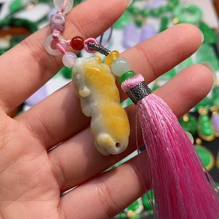 颈饰未镶嵌翡翠吊坠