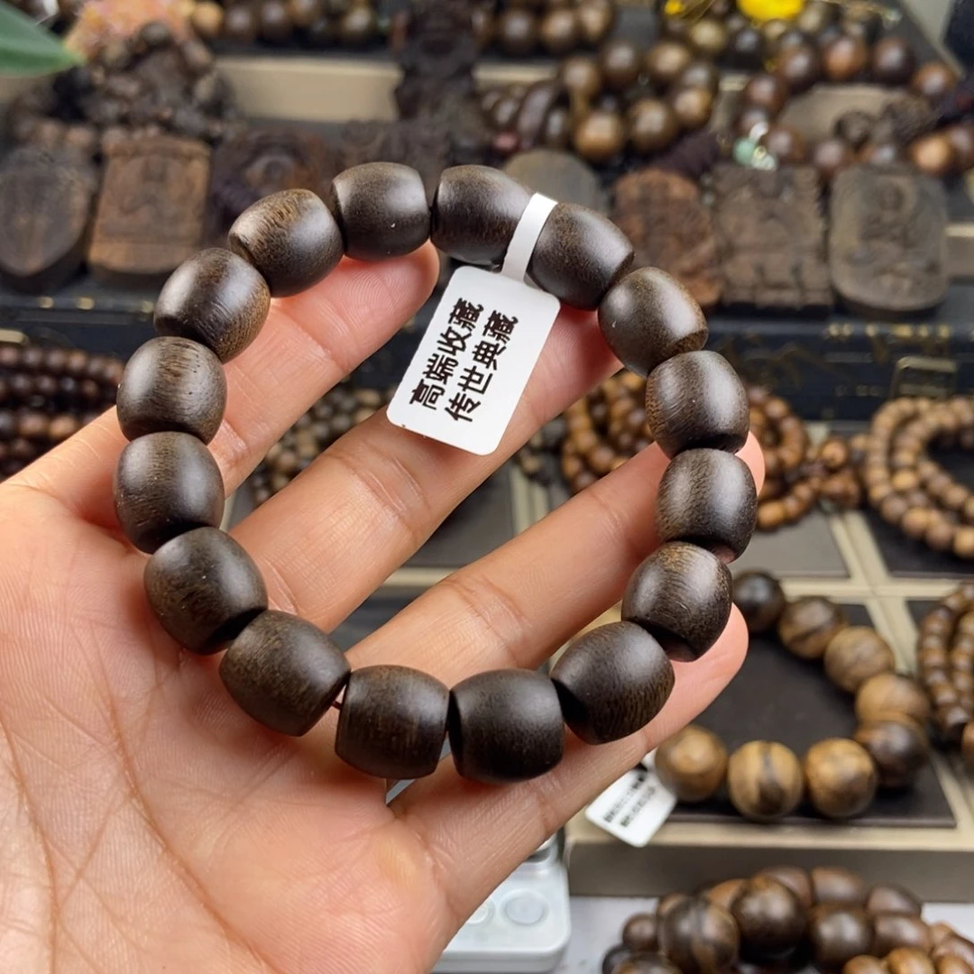 手串沉香东****司越南白
