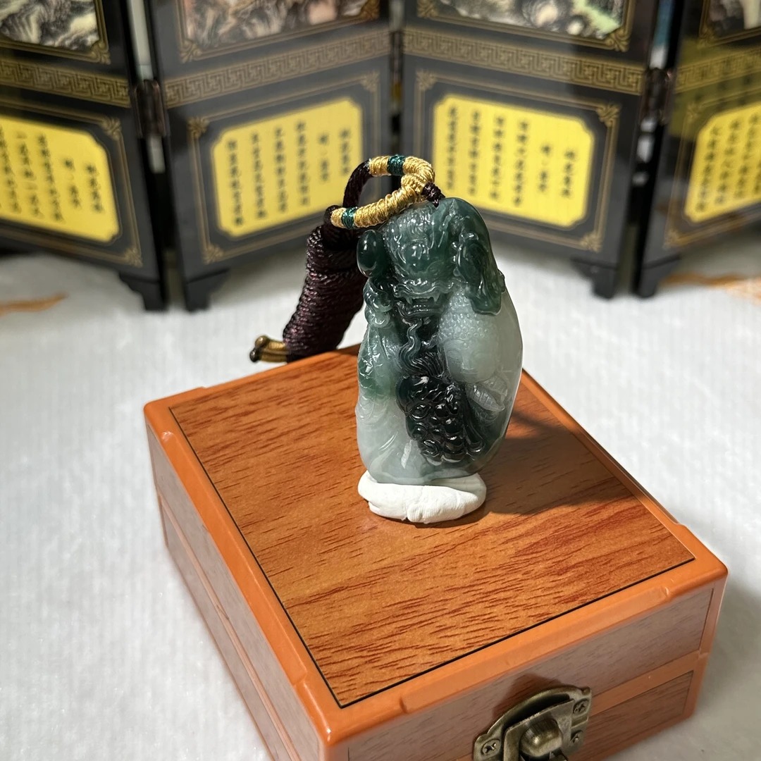 1282-天然翡翠-龙牌