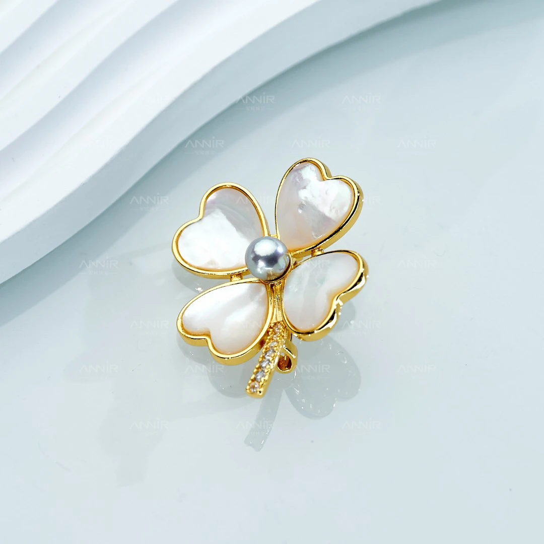 “四叶草”真多麻海水珍珠胸针7-8mm  原创设计  273H000DY