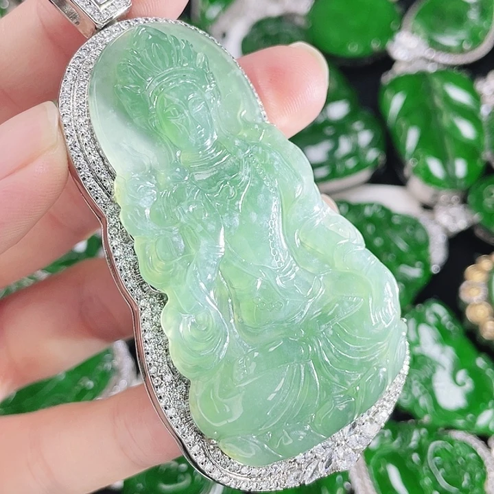 翡翠未镶嵌颈饰97