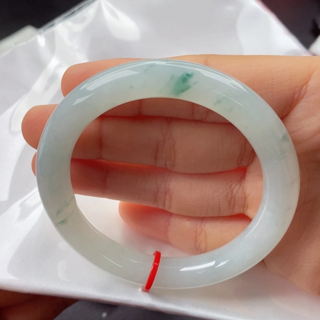 翡翠手镯（圆镯）未镶嵌