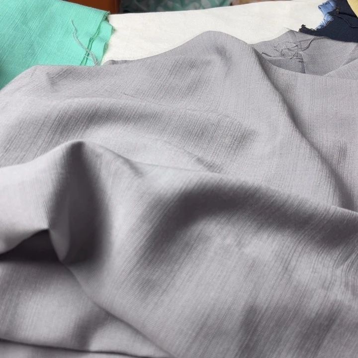 天丝（莱赛尔纤维）浅灰麻棉2.5米。