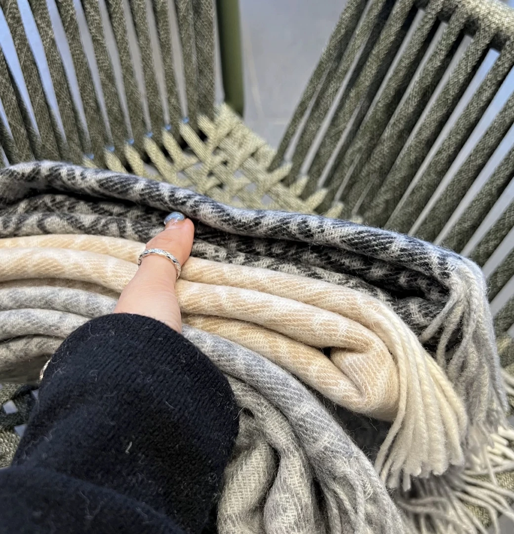 女冬天高定针织保暖羊绒秋冬季围巾同款