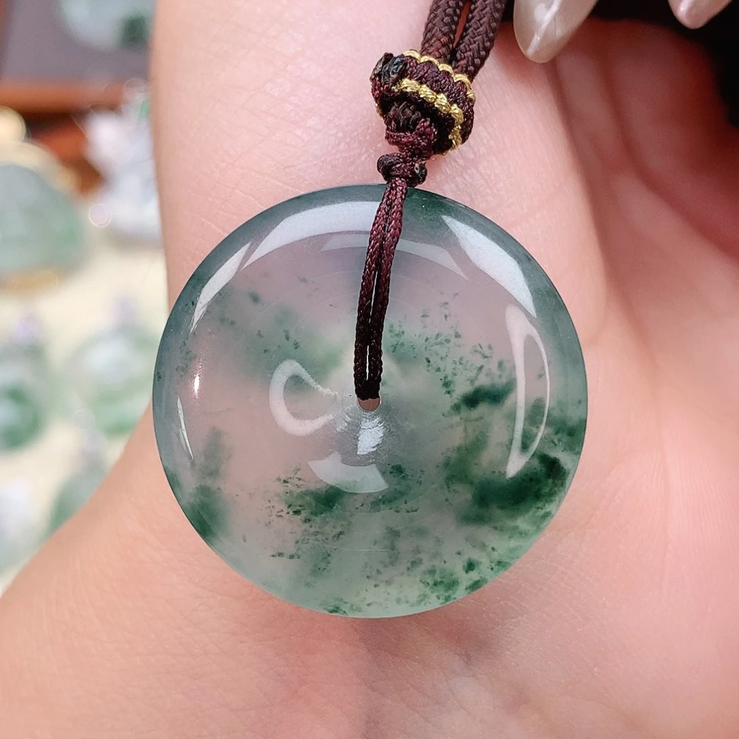 颈饰未镶嵌翡翠扣