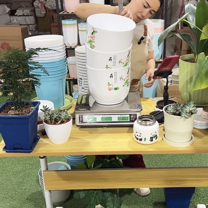 荷口22高19白色3只无孔盆