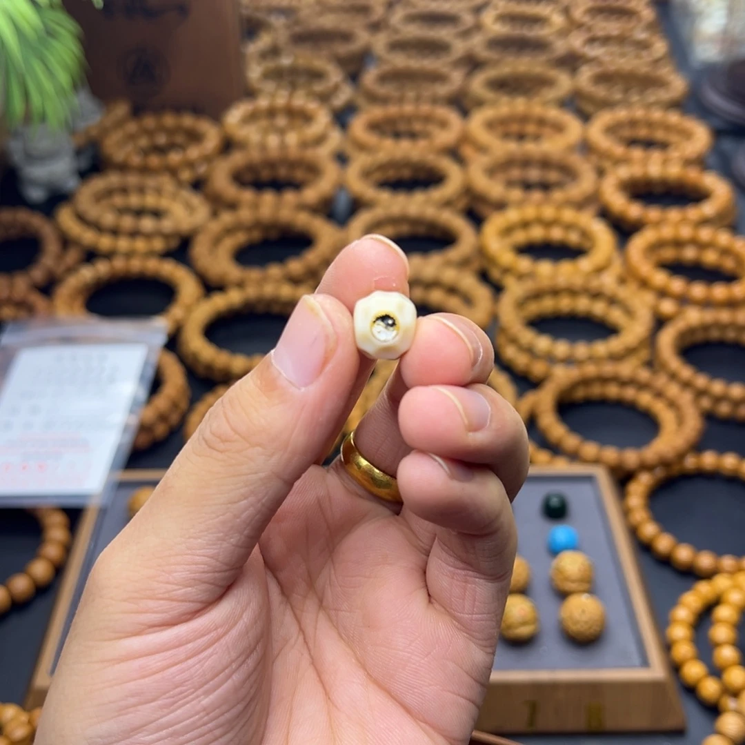 0***V手串猴头核桃配饰