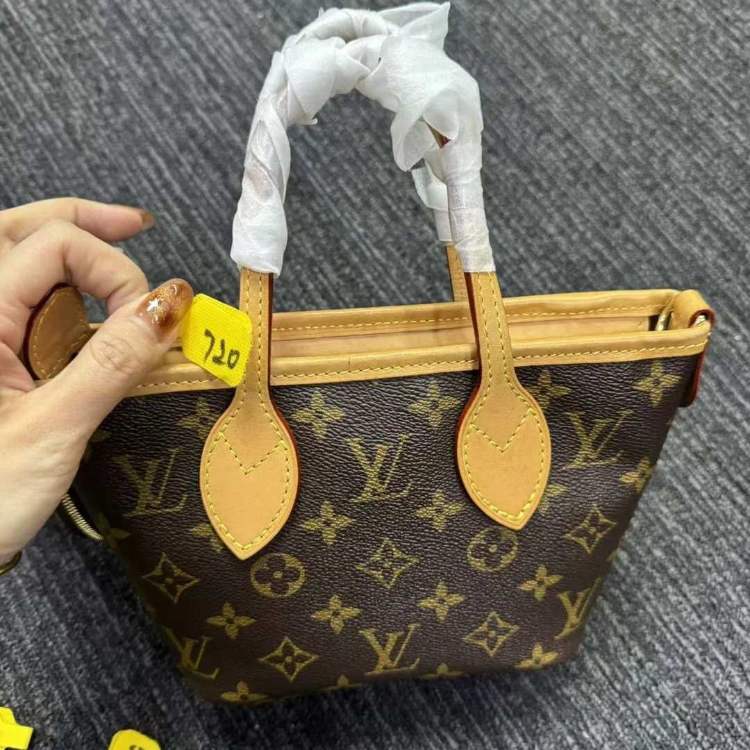 95新 LouisVuitton/路易威登 -1  720  qf  /二奢包包