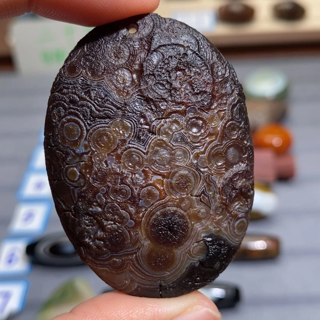 玛瑙/玉髓颈饰未镶嵌摩**士