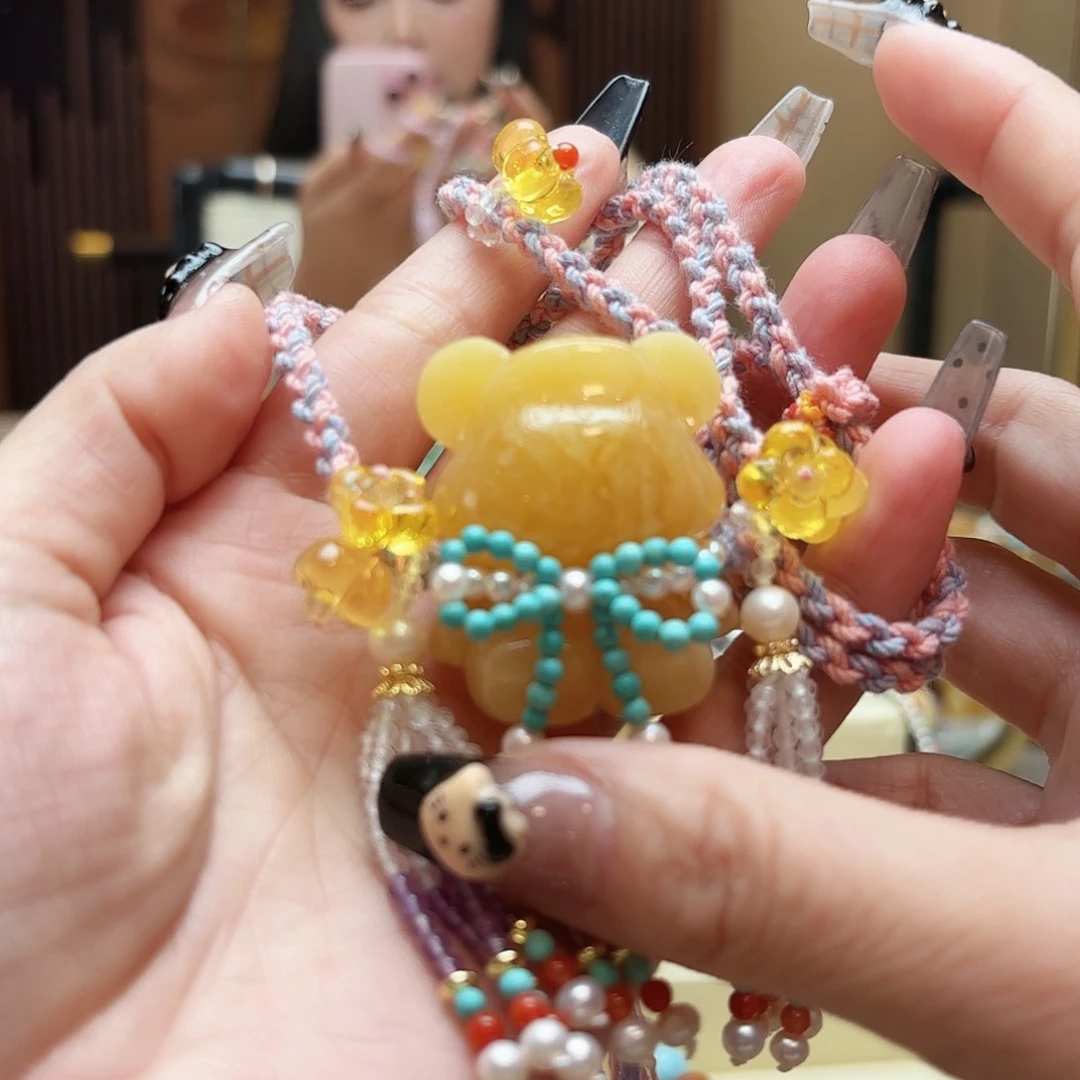 琥珀颈饰未镶嵌琥珀