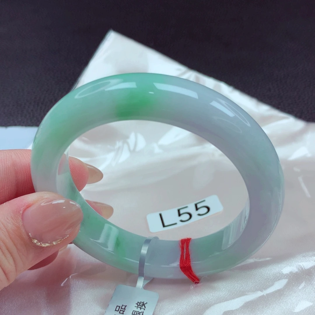 翡翠手镯未镶嵌手镯88