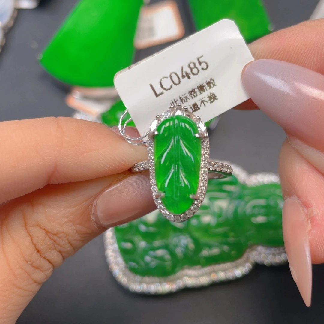 【闪购商品】颈饰银S925镶嵌翡翠翡翠