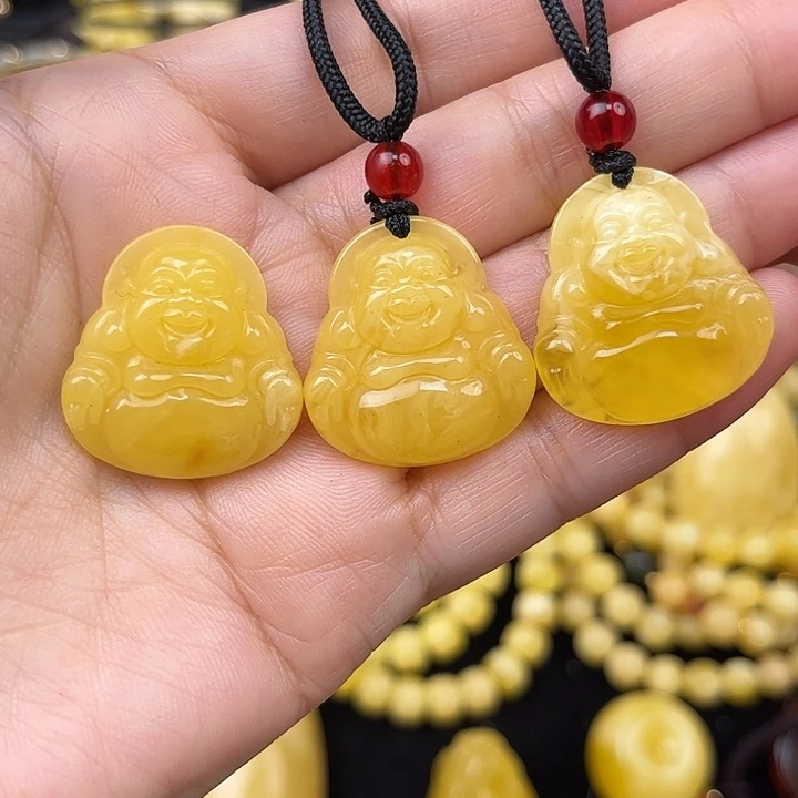 琥珀未镶嵌颈饰琥珀，多样性发其一