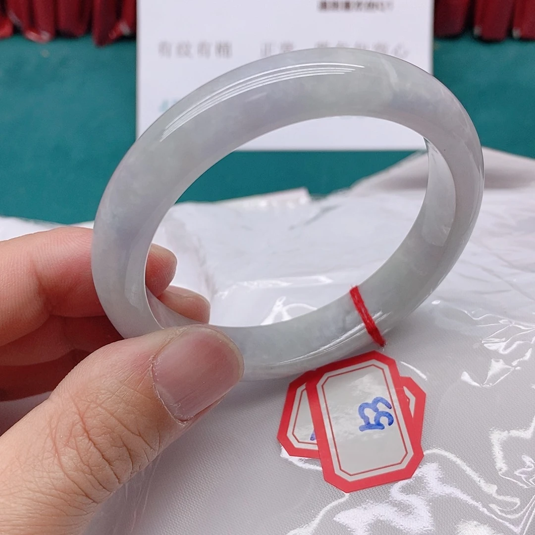 翡翠手镯未镶嵌H***y53333333333