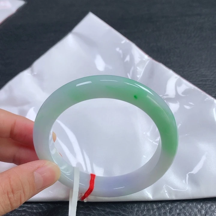 翡翠未镶嵌手镯59圈