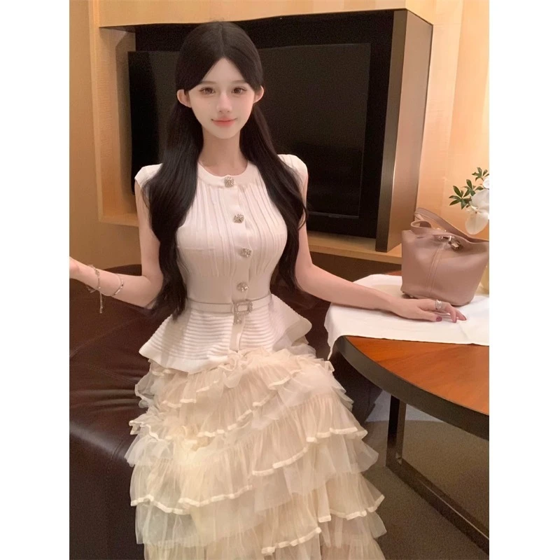 气质水钻修身无袖T恤女夏季紧身收腰针织背心设计感显瘦腰带上衣