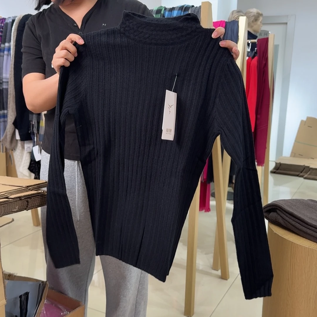 纯羊绒女套衫黑M054