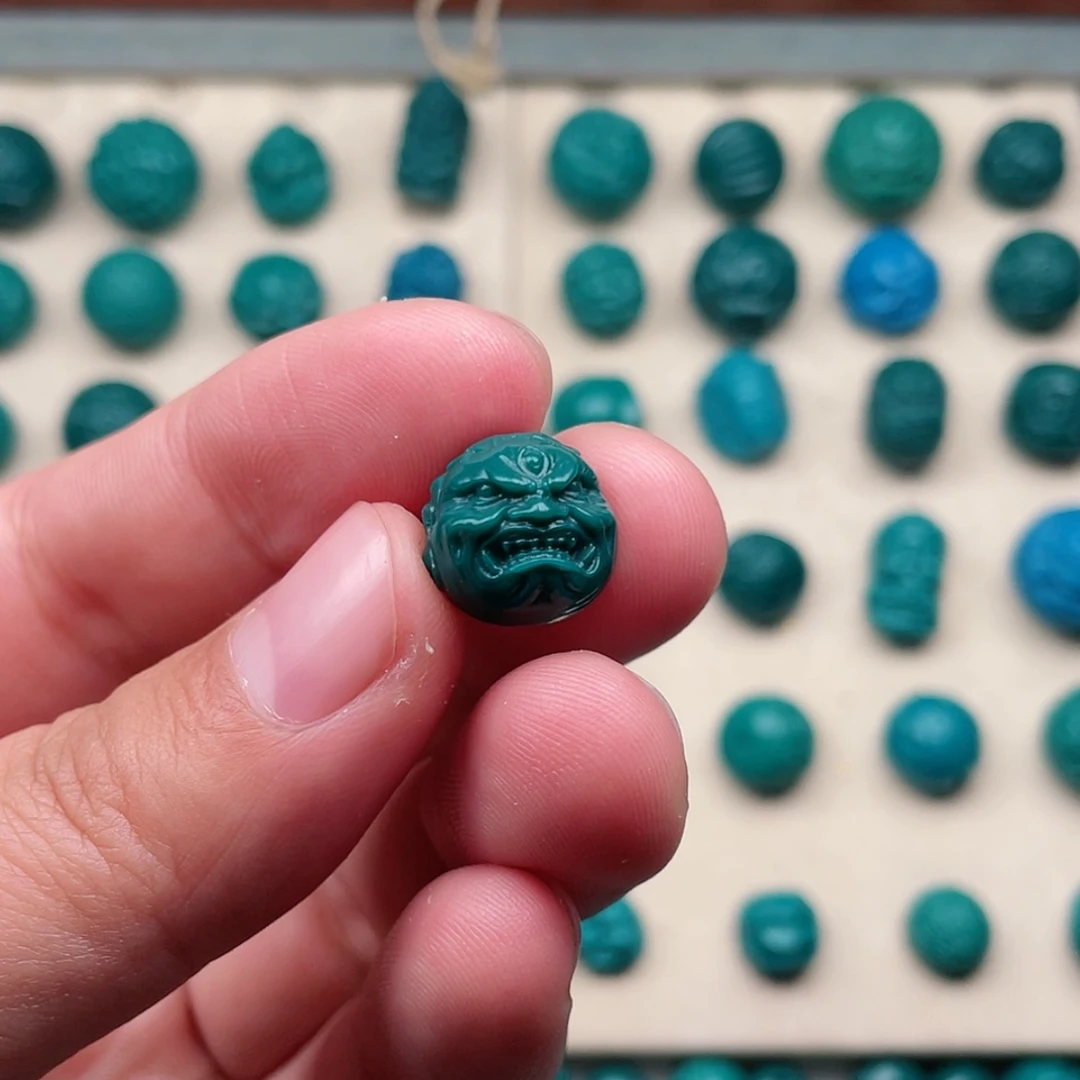 【闪购商品】玻璃颈饰恶僧14尺寸一个