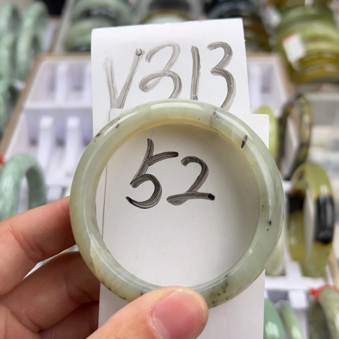 岫玉手镯未镶嵌天然岫玉微瑕