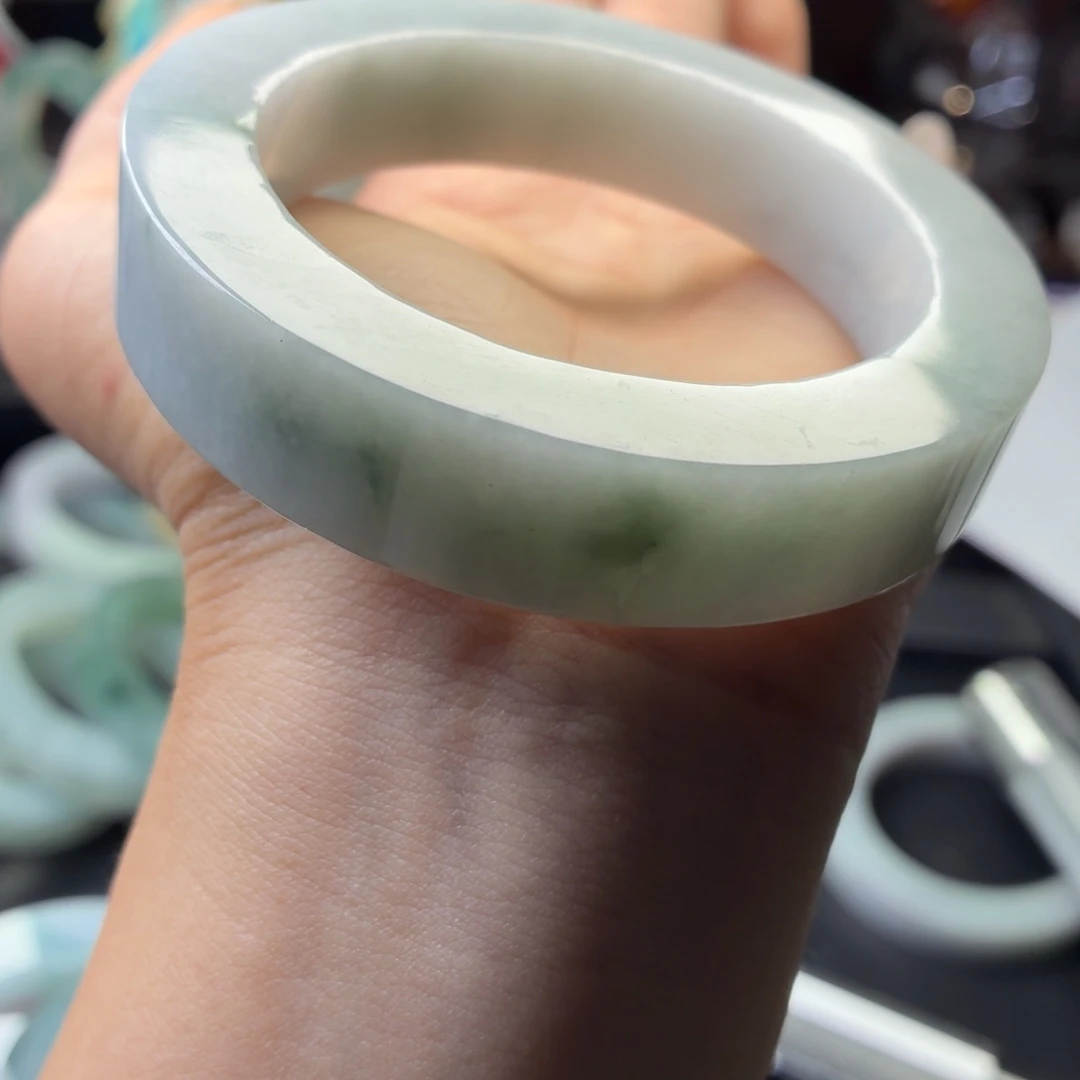 未镶嵌翡翠定制翡翠