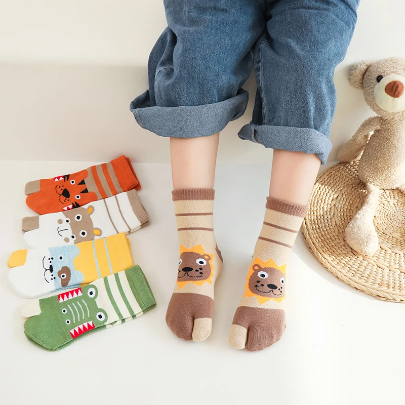 儿童二指袜中筒棉卡通可爱男女童无骨无缝棉学生分脚趾袜子男女孩