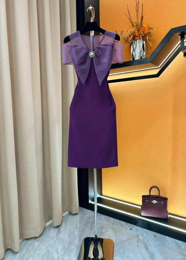 61285-夏季新款温柔千金风V领蝴蝶结拼接钉钻露肩气质连衣裙女