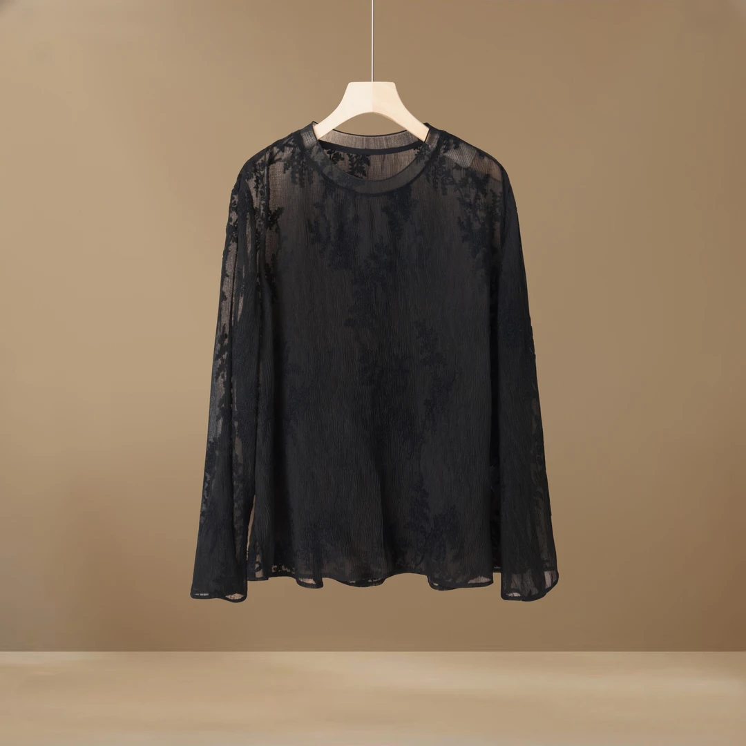 小董服饰2025-50新款百搭潮流时尚款提花打底衫衬衫