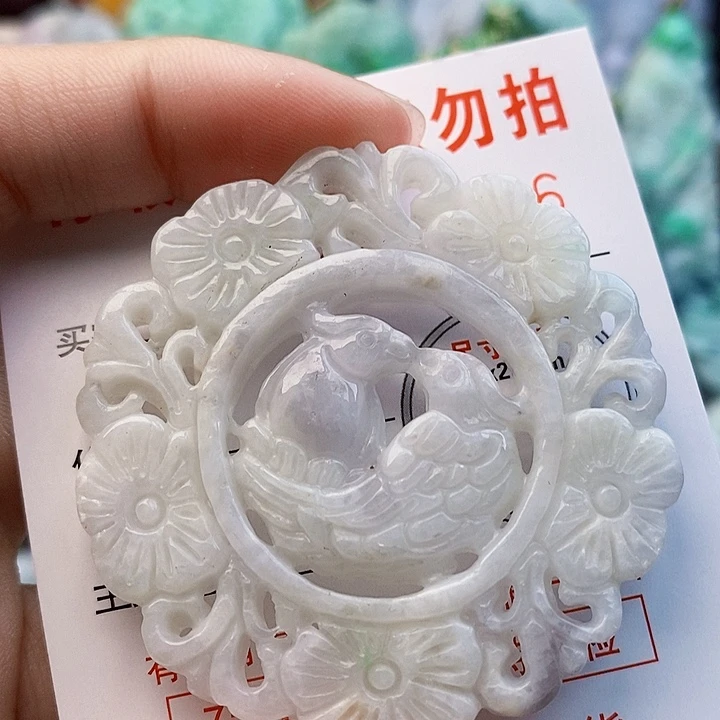 吊坠(不含链)未镶嵌翡翠