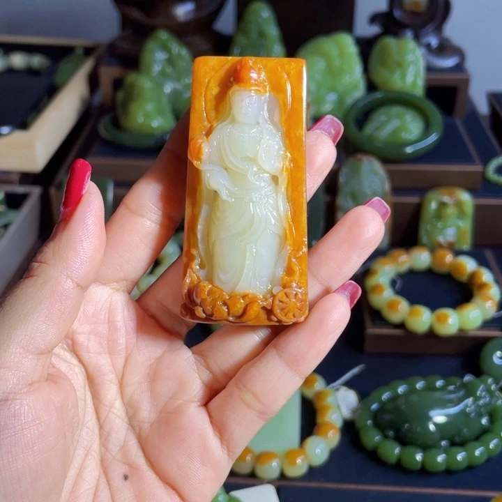 海***草和田玉未镶嵌颈饰