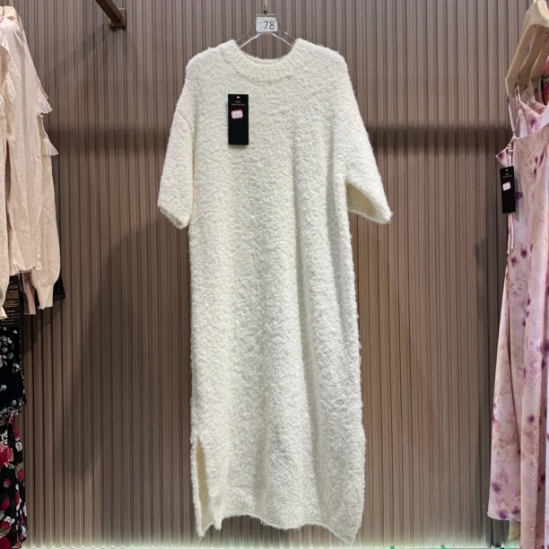 2513 长款短袖连衣裙