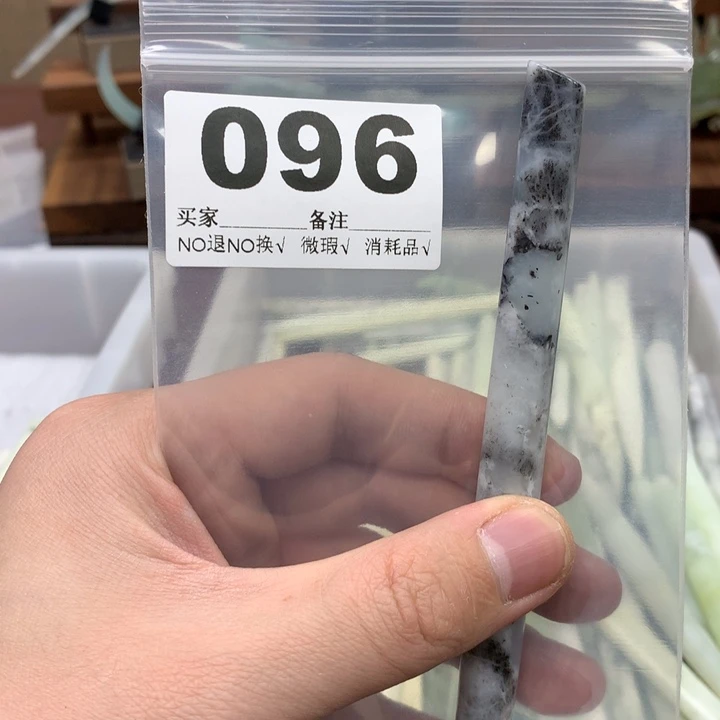 蛇纹石玉发饰合金K***란