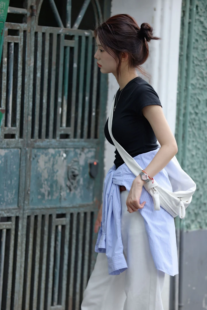 头层牛皮法式慵懒可颂包斜挎包百搭牛角包女2025大容量小众真皮