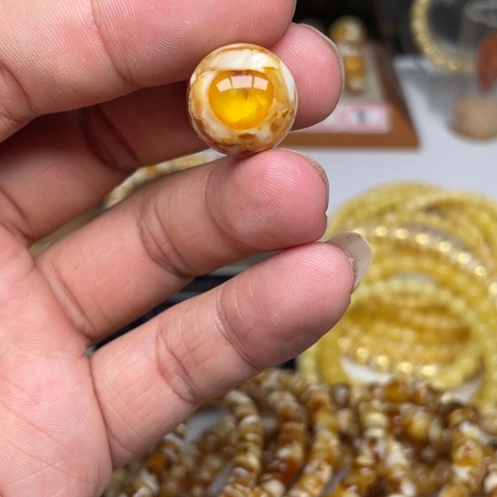 左***️琥珀未镶嵌裸石24号