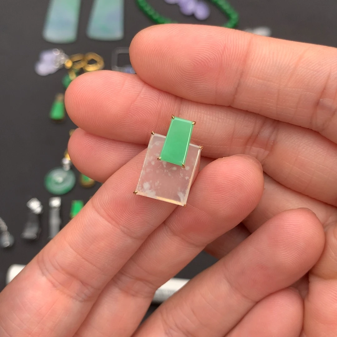 翡翠18K金镶嵌吊坠(不含链)