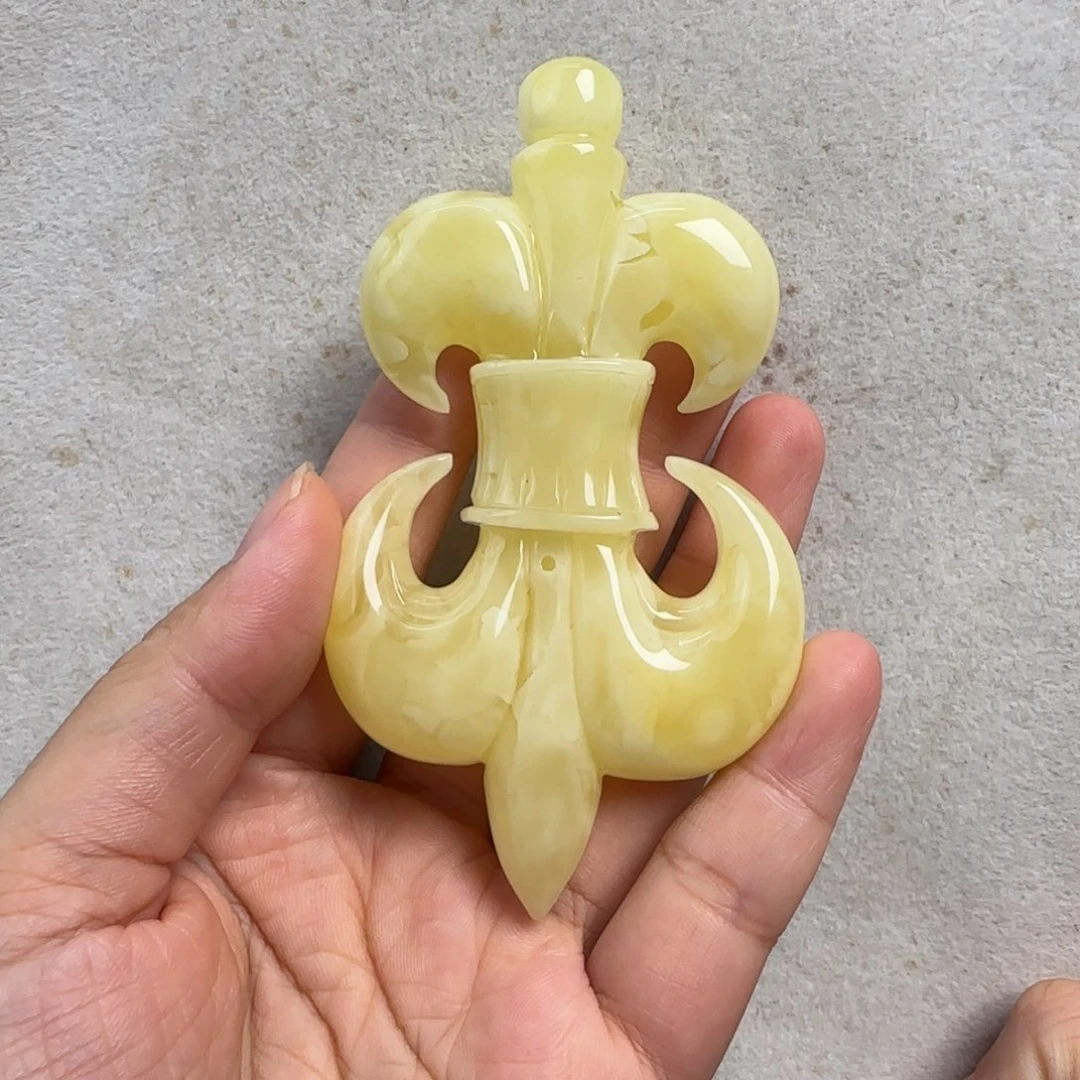 蜜蜡未镶嵌珠宝奇石