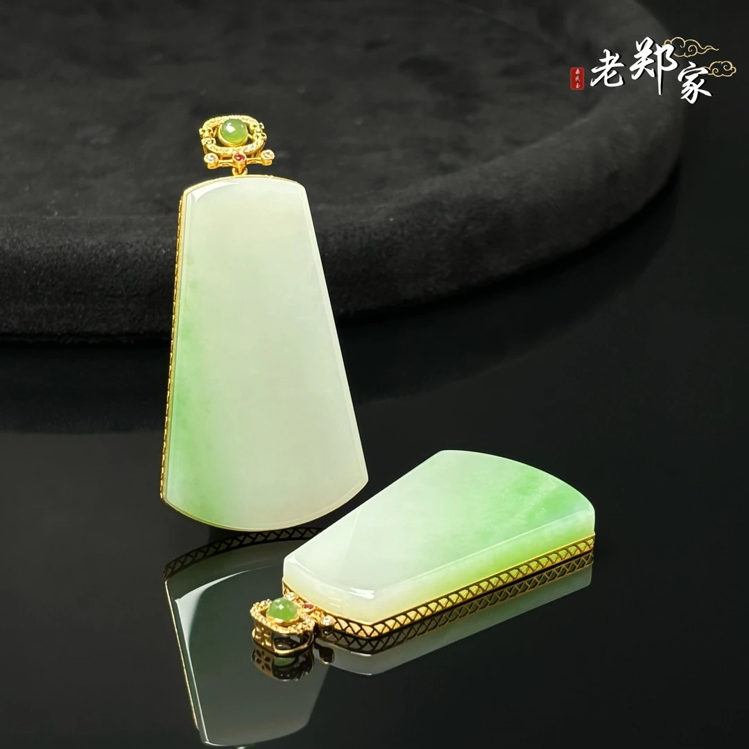 【老郑家】18K金和田玉无事牌吊坠 3349 多样性发1件