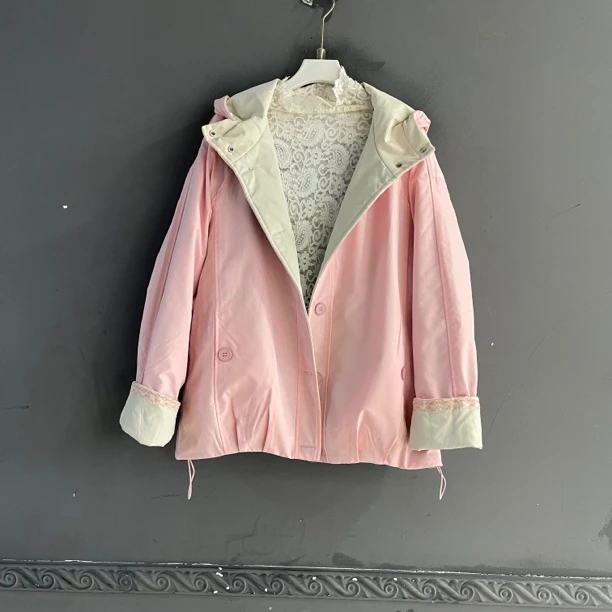 连帽短款秋冬加棉刺绣休闲百搭撞色冲锋衣女款外套