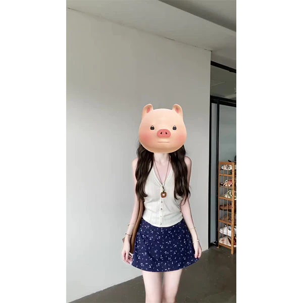 法式复古针织V领挂脖上衣女夏季新款高腰显瘦碎花短裙两件套套装