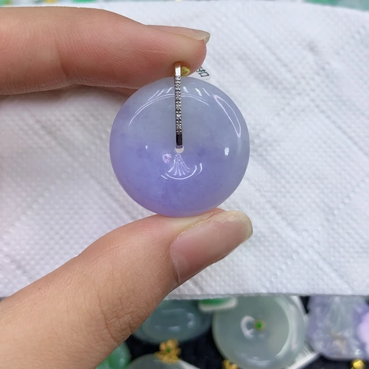翡翠18K金镶嵌颈饰1111111111