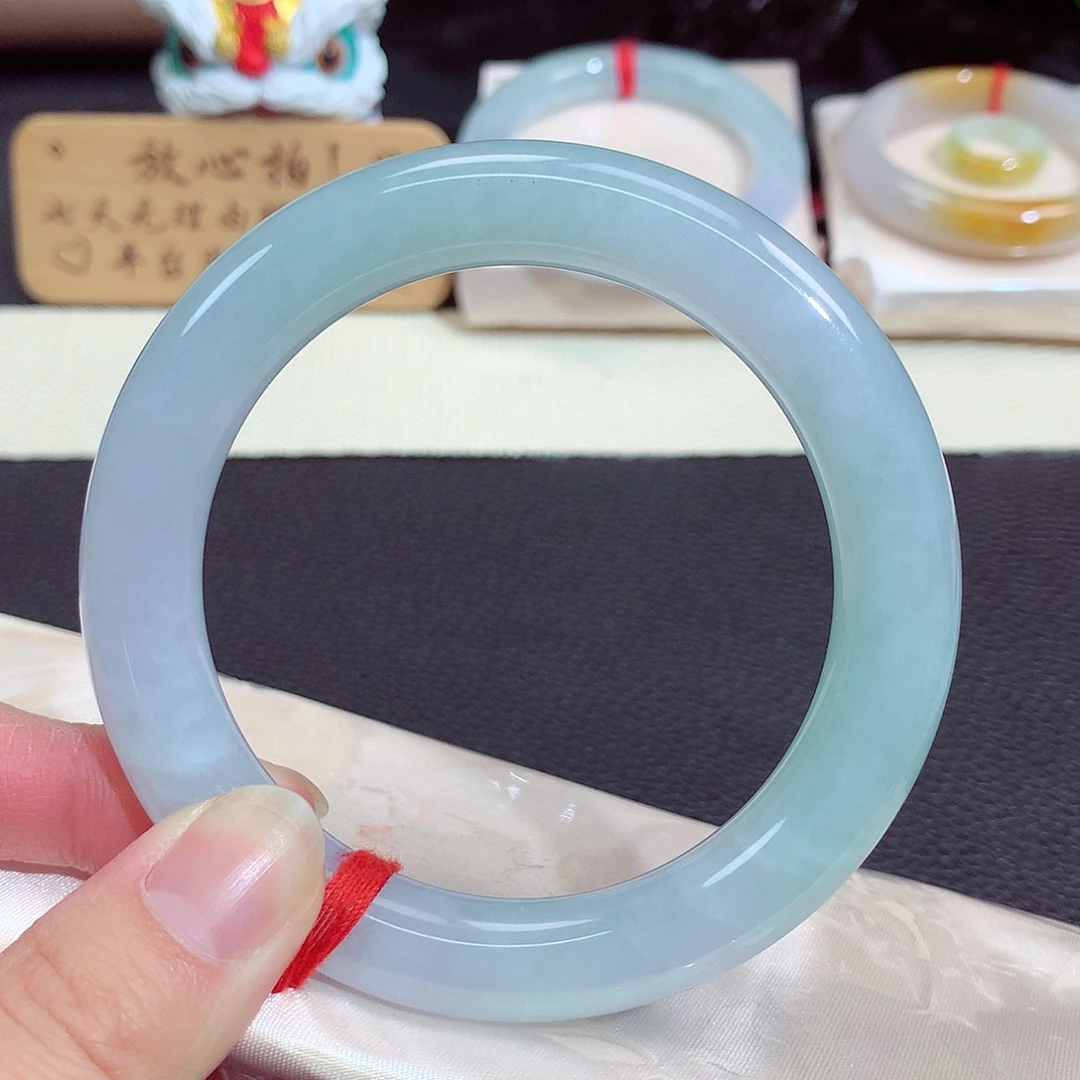 翡翠未镶嵌手镯429