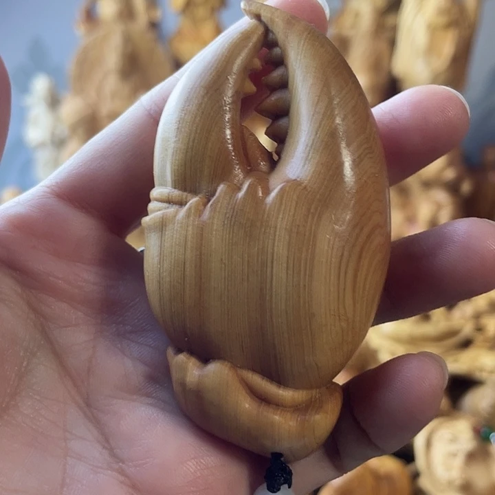 柏木（崖柏）崖柏手中有米