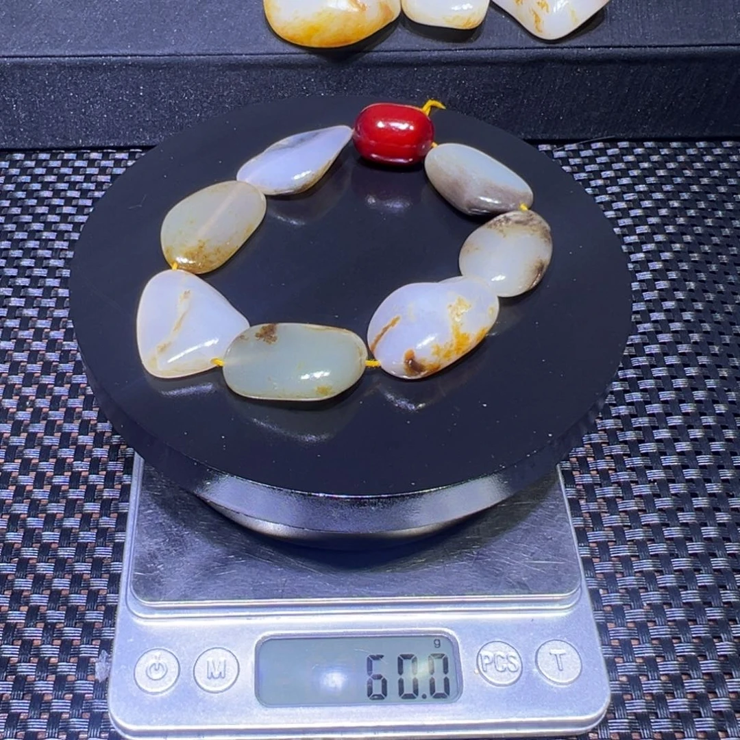 和田玉（子料）未镶嵌吊坠(不含链)60克