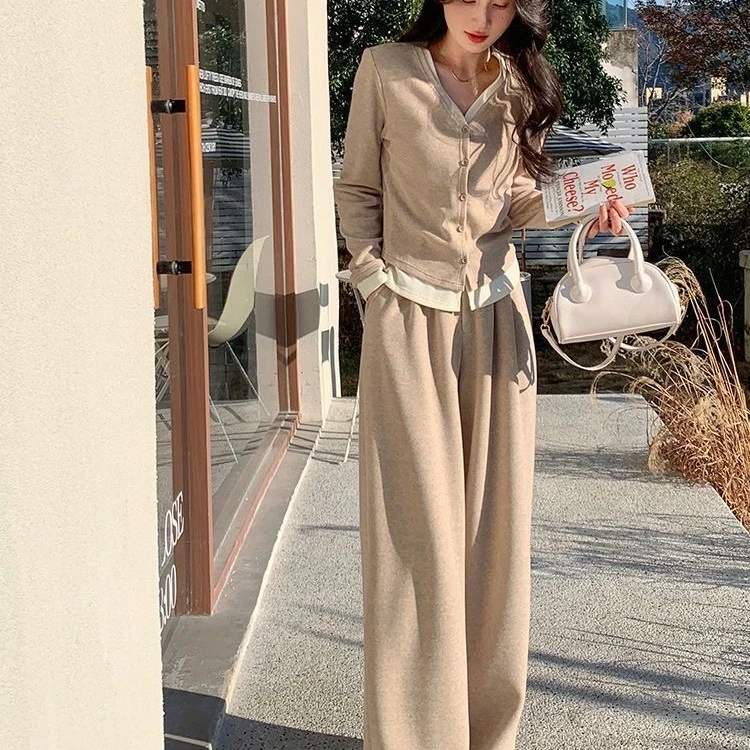 时尚休闲女款假两件上衣搭配阔腿裤运动服套装