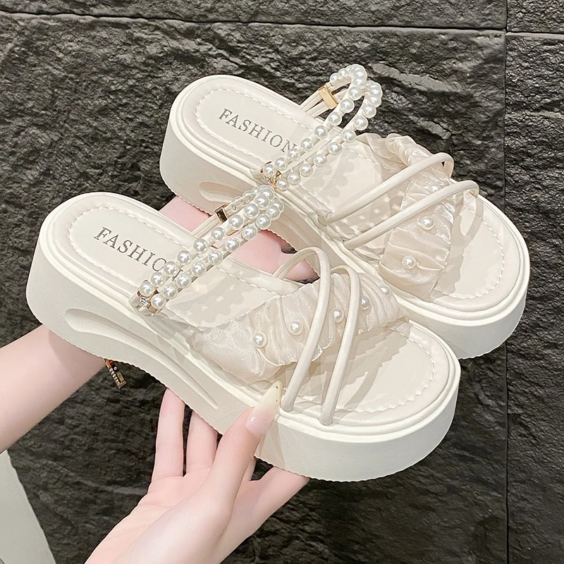 配裙子凉拖鞋女外穿2025夏季新款仙女风气质两穿厚底海边沙滩凉鞋