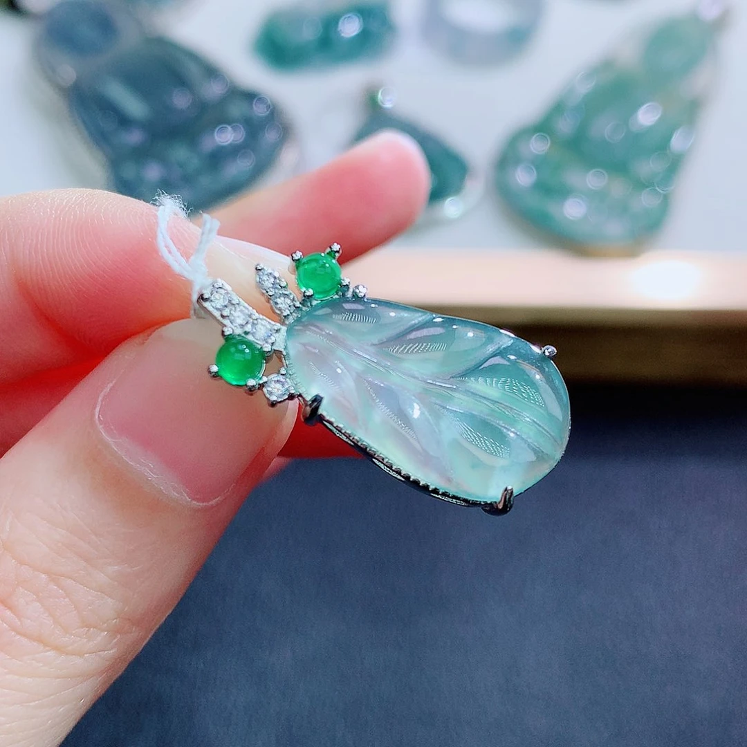 翡翠未镶嵌颈饰翡翠