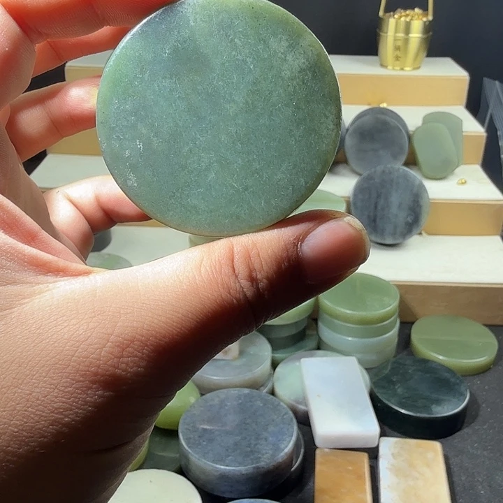 和田玉未镶嵌珠宝半成品