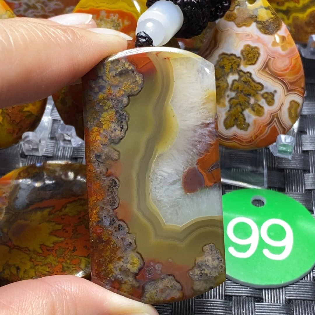 未镶嵌颈饰玛瑙/玉髓一*力