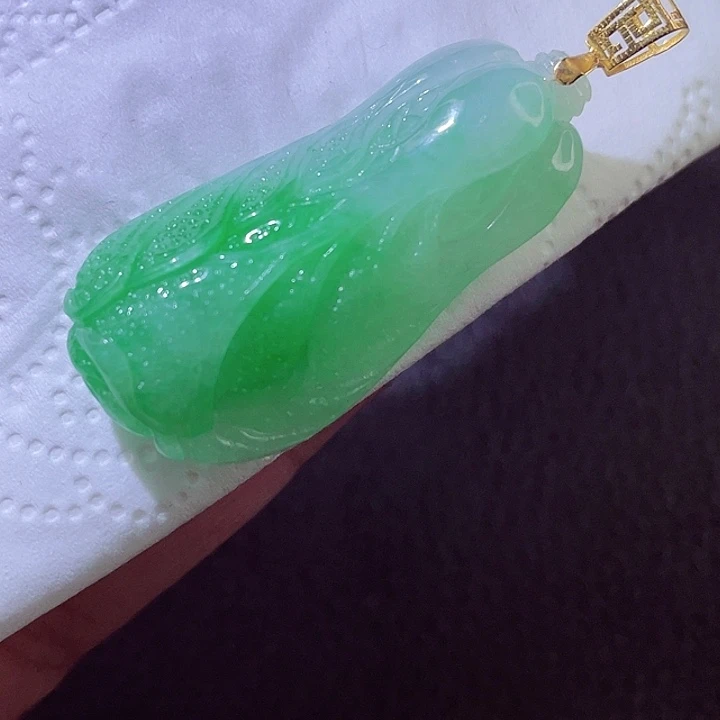 颈饰18K金镶嵌翡翠翡翠